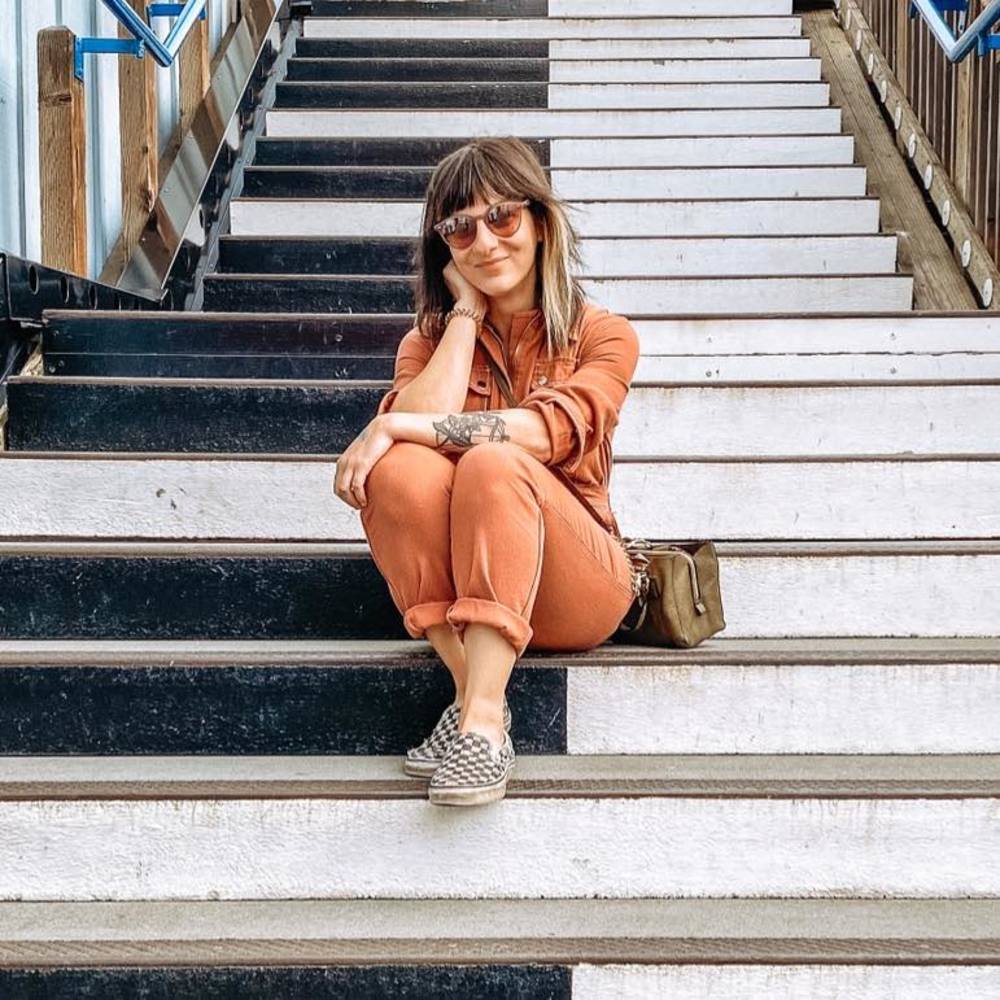Meet your Posher, Emily